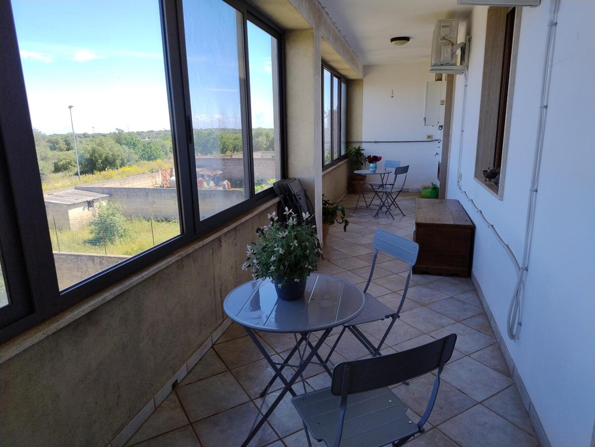 Favolosa Casa Con Terrazza, Idromassaggio, Cortile E Garage Auto Carovigno Luaran gambar